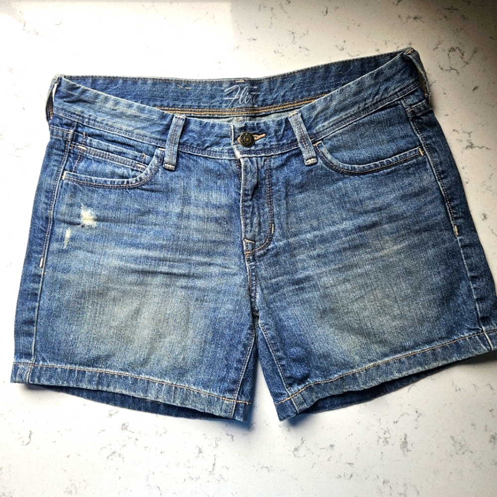 Old Navy Flirt Jean Shorts